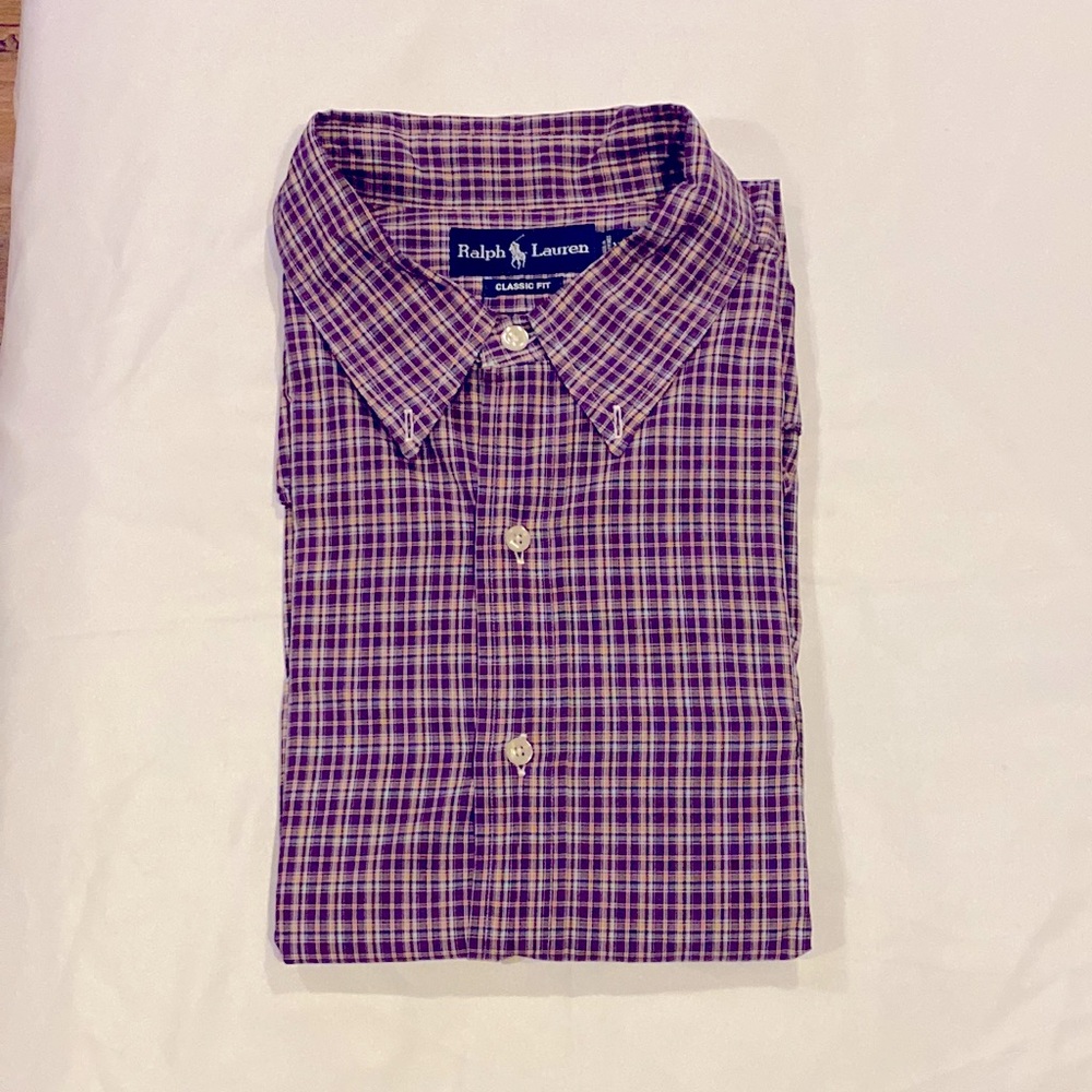 Ralph Lauren Men’s dress shirt size XXL. Gently worn. Still looks brand new
